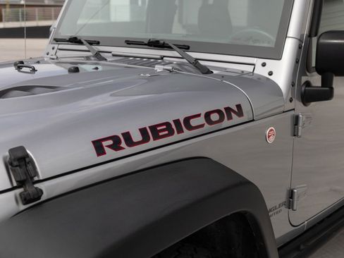 Used 2016 Jeep Wrangler Unlimited Rubicon image 7