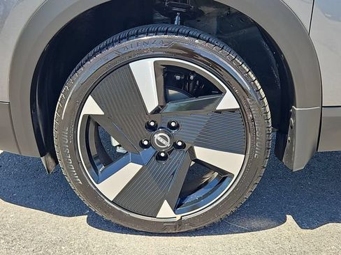 Certified 2026 Nissan Kicks SR FWD image 10