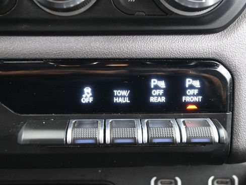 Used 2021 RAM 1500 Big Horn AWD/4WD image 24