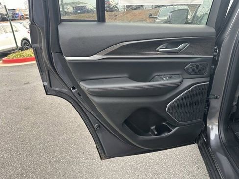 New 2026 Jeep Grand Cherokee Limited image 24