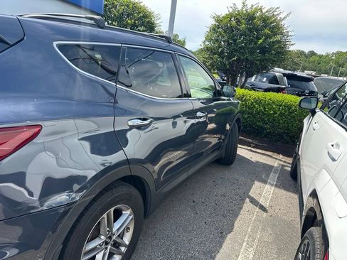 Used 2018 Hyundai Santa Fe Sport FWD image 26
