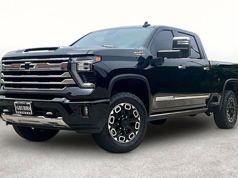 Used 2024 Chevrolet Silverado 2500 High Country w/ High Country Premium Package AWD/4WD image 15