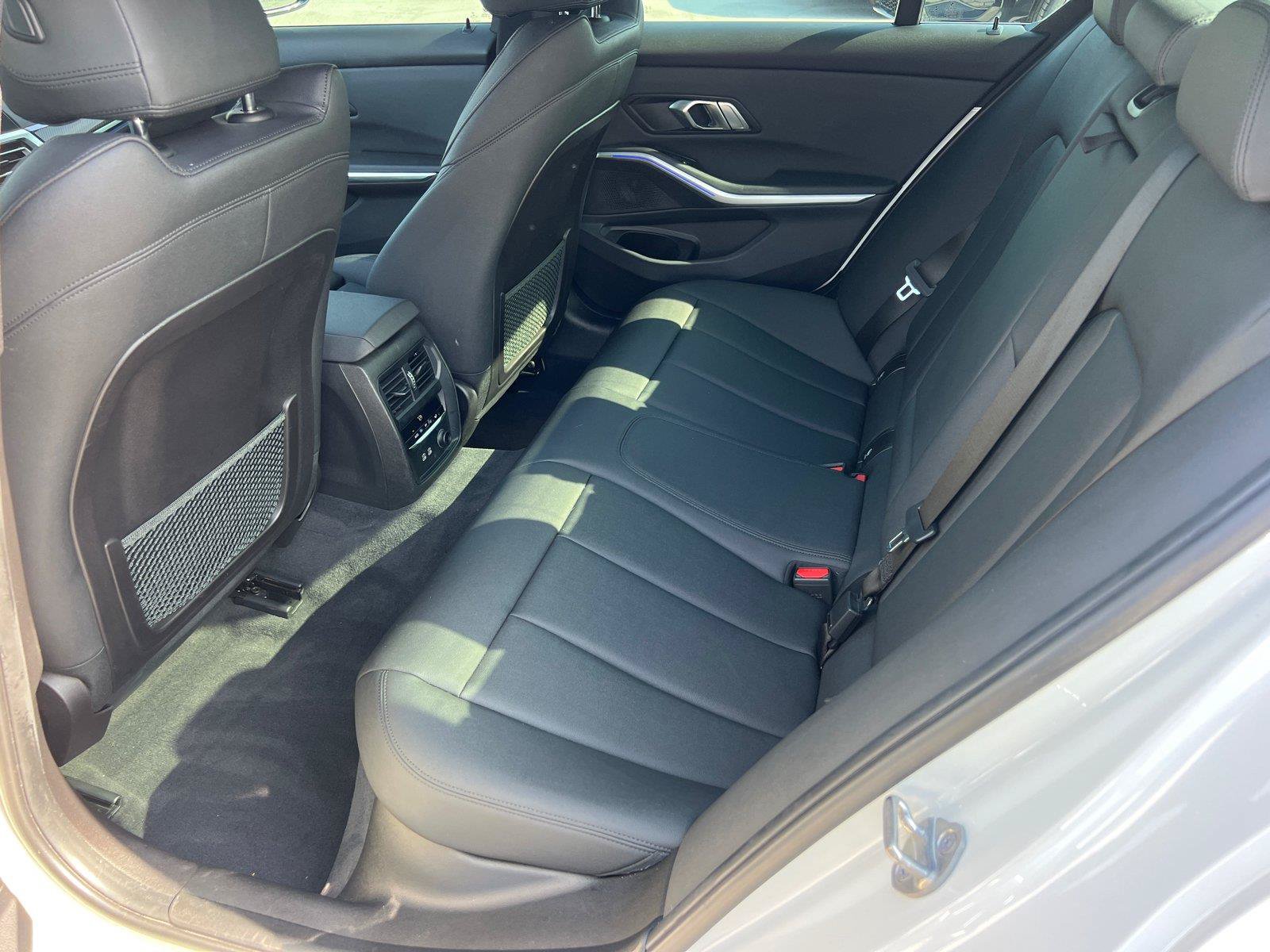 Used 2020 BMW 330i Sedan w/ Driving Assistance Package RWD image 20
