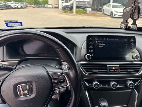 Used 2019 Honda Accord Sport image 8