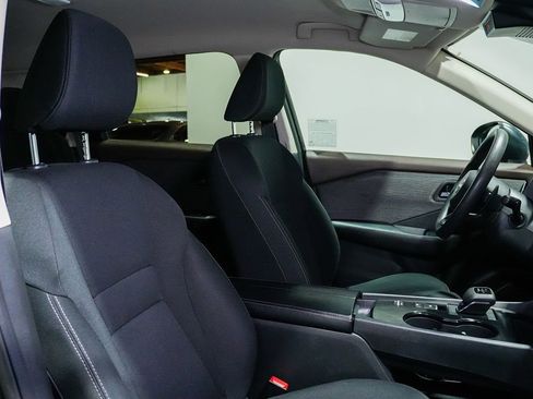 Used 2023 Nissan Rogue S image 24