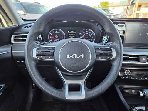 Used 2023 Kia K5 LXS image 23