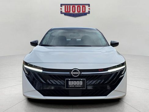 New 2026 Nissan Sentra SR w/ Floor Mat Package image 6