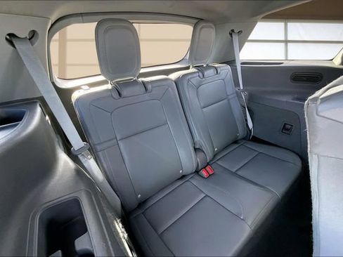 Used 2020 Lincoln Aviator Reserve w/ Elements Package Plus image 28