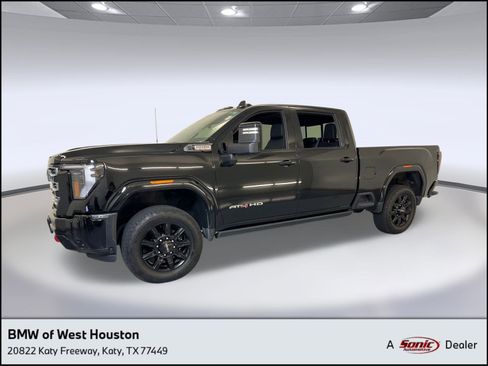Used 2025 GMC Sierra 2500 AT4 w/ AT4 Premium Plus Package image 1