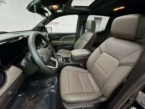 Used 2025 Chevrolet Colorado ZR2 w/ Technology Package image 23