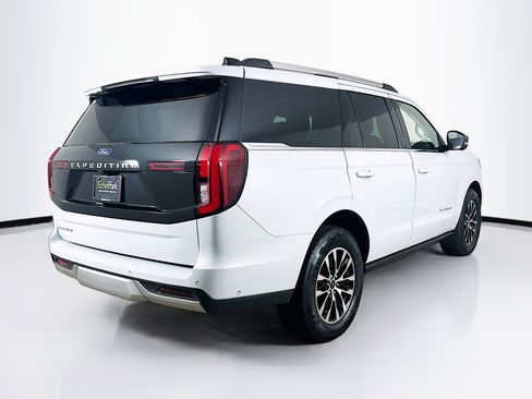 Used 2025 Ford Expedition Platinum AWD/4WD image 9