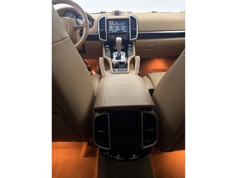 Used 2014 Porsche Cayenne AWD/4WD image 30