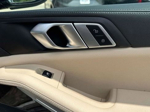 Used 2022 BMW X5 sDrive40i w/ Premium Package RWD image 20