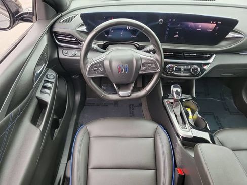 Used 2025 Buick Envista Sport Touring FWD image 7