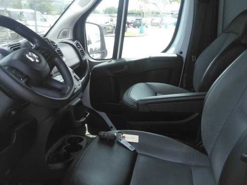 Used 2023 RAM ProMaster 2500 image 4