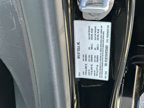 Used 2019 Tesla Model 3 Long Range image 26