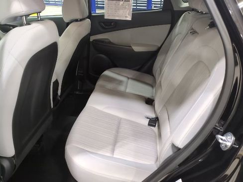 Used 2023 Hyundai Kona SEL image 17