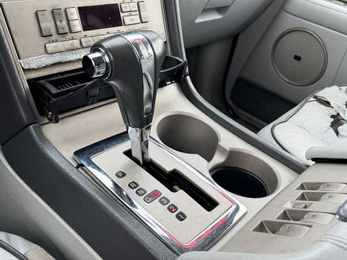 Used 2006 Lincoln Navigator Luxury image 20