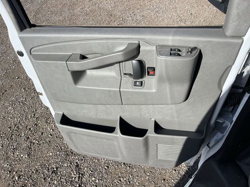 New 2025 GMC Savana 2500 Extended w/ Driver Convenience Package RWD image 19
