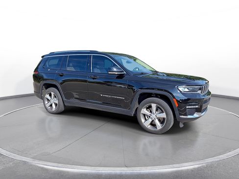 Used 2021 Jeep Grand Cherokee L Limited AWD/4WD image 9