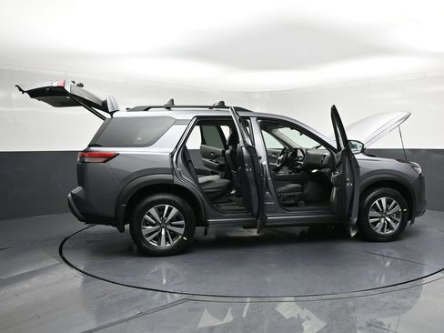 New 2026 Nissan Pathfinder SL AWD/4WD image 37