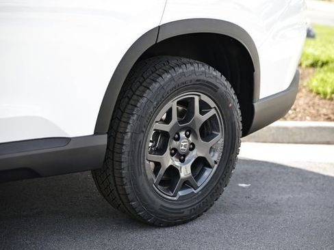 New 2026 Honda Pilot TrailSport image 7