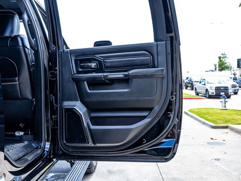 Used 2024 RAM 3500 Limited image 40