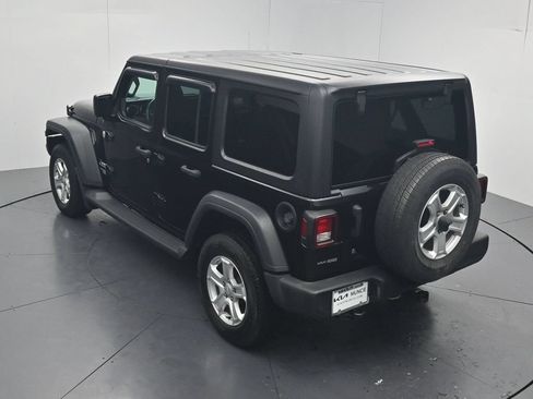 Used 2018 Jeep Wrangler Unlimited Sport S AWD/4WD image 47
