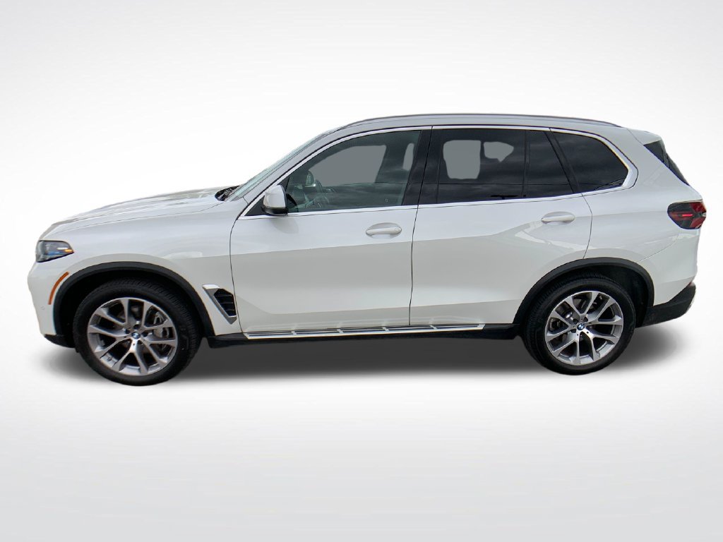 Used 2026 BMW X5 xDrive40i AWD/4WD image 2