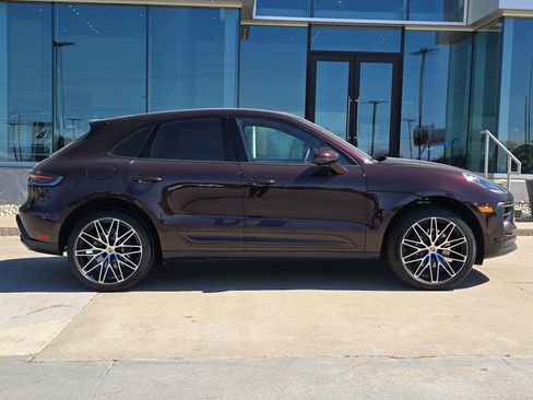 New 2026 Porsche Macan AWD/4WD image 8