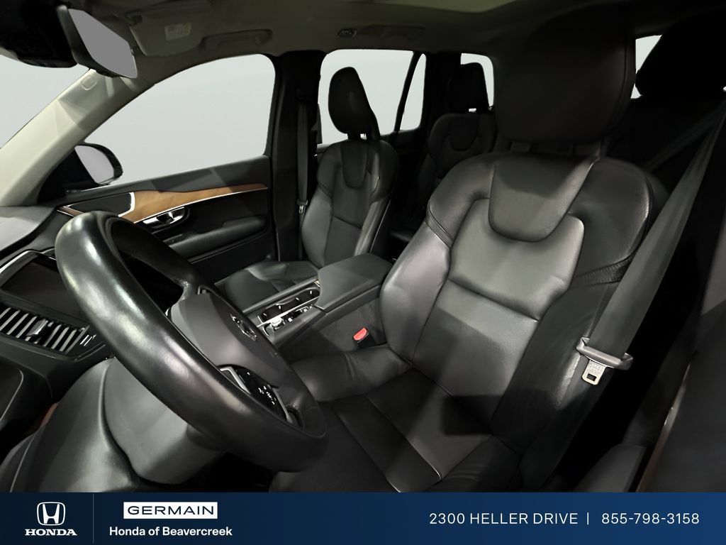 Used 2021 Volvo XC90 T6 Momentum w/ Climate Package AWD/4WD image 22