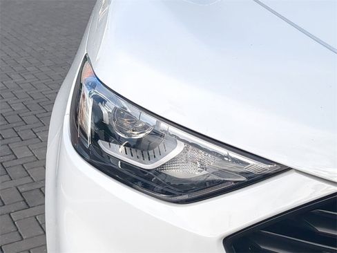 Used 2022 Ford Edge SE w/ Black Appearance Package image 11