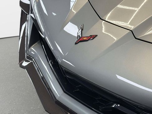 Used 2024 Chevrolet Corvette Z06 w/ Z07 Performance Package image 10