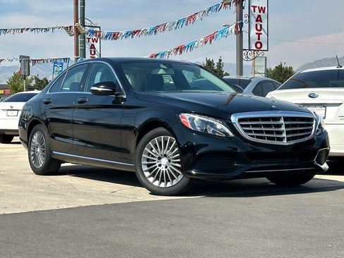 Used 2015 Mercedes-Benz C 300 4MATIC Sedan image 3