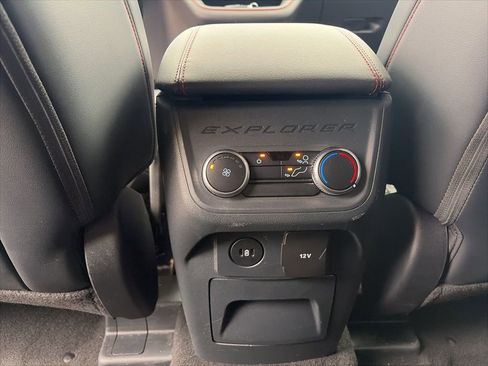 Used 2025 Ford Explorer ST-Line AWD/4WD image 15