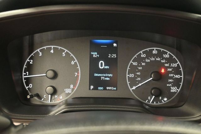 Used 2025 Toyota Corolla LE FWD image 29