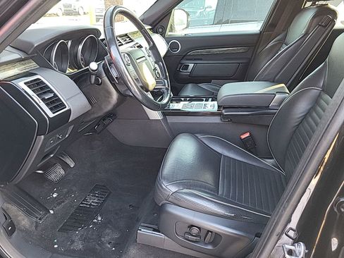 Used 2017 Land Rover Discovery HSE image 7