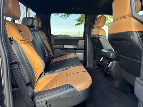 Used 2023 Ford F150 Platinum image 37