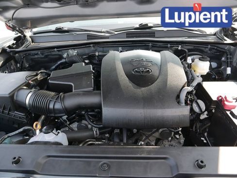 Used 2023 Toyota Tacoma SR image 11