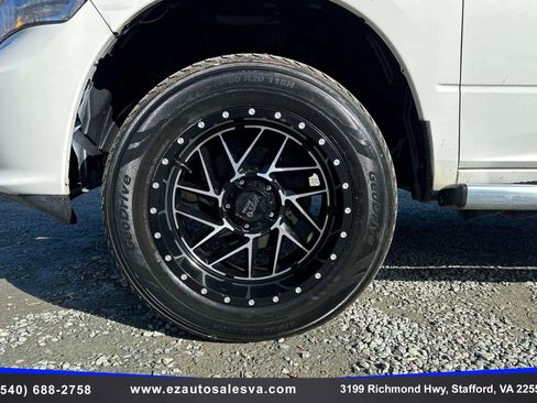 Used 2015 RAM 1500 Limited image 10