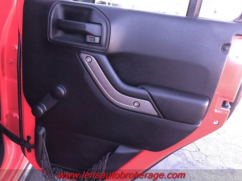 Used 2013 Jeep Wrangler Unlimited Sport w/ Connectivity Group image 22