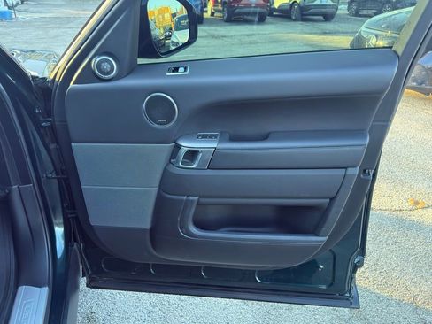 Used 2021 Land Rover Range Rover Sport HST image 8