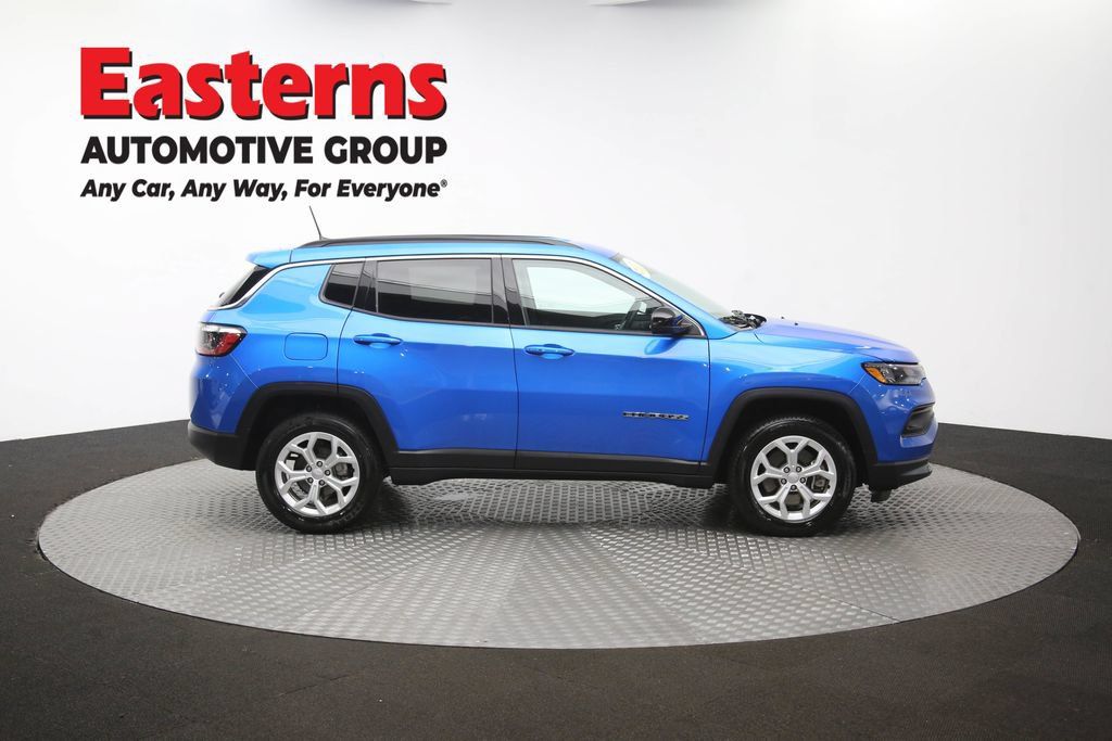 Used 2024 Jeep Compass Latitude AWD/4WD image 45