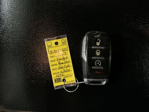 Used 2019 RAM 1500 Big Horn AWD/4WD image 33