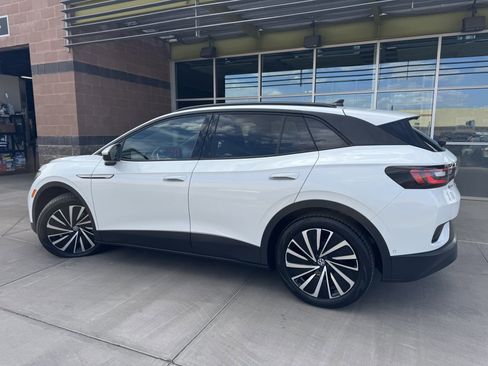 Used 2024 Volkswagen ID.4 S image 5