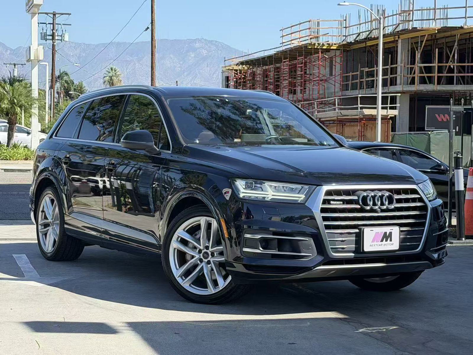 Used 2017 Audi Q7 3.0T Prestige AWD/4WD image 4