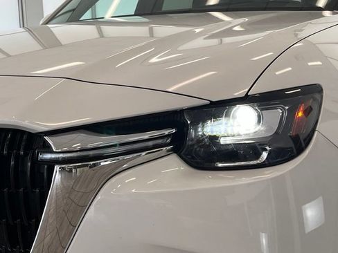 Certified 2024 MAZDA CX-90 Plug-In Hybrid w/ Premium Plus AWD/4WD image 10