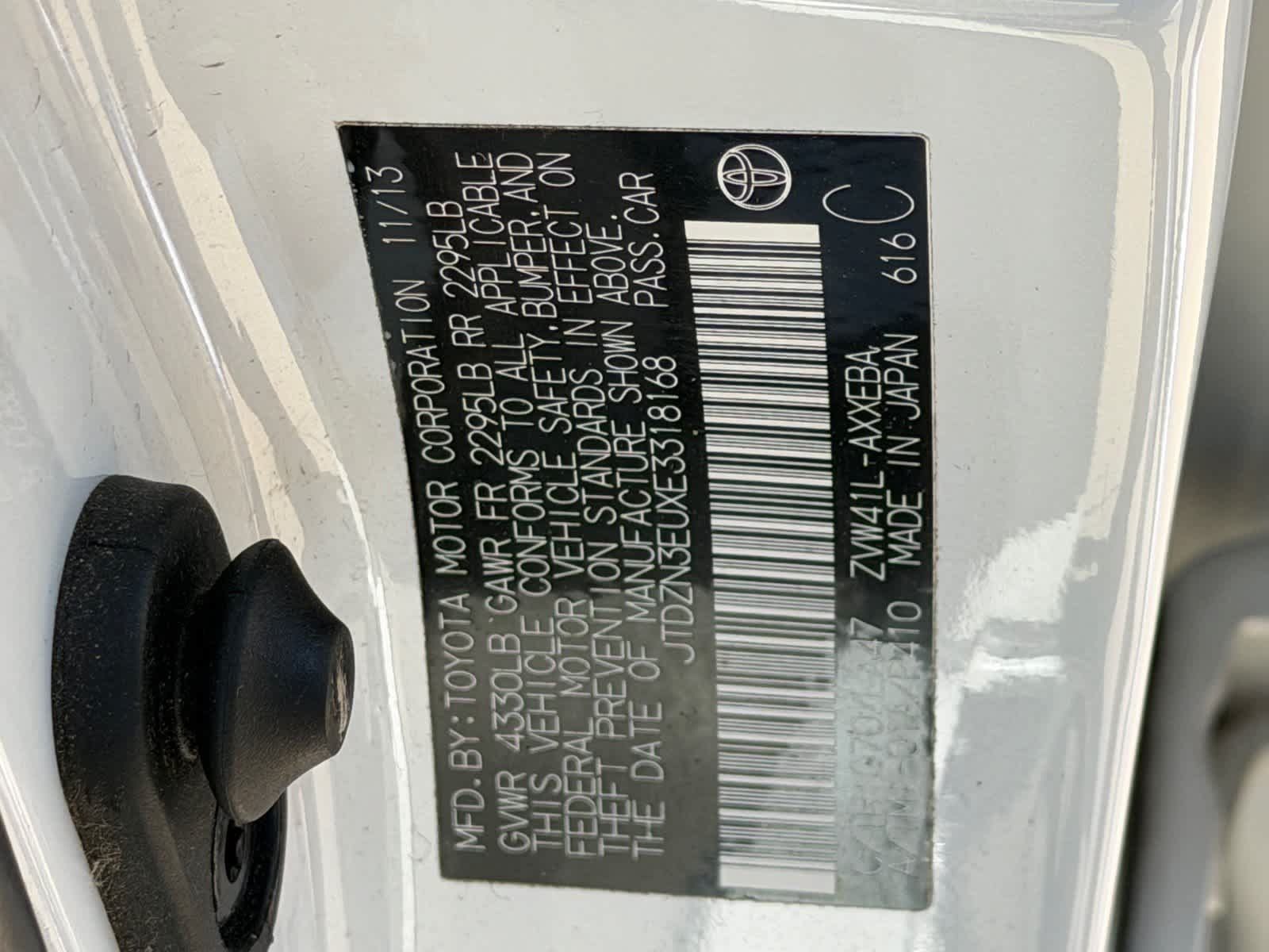 Used 2014 Toyota Prius V Five FWD image 32