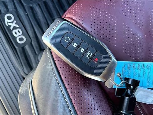 Used 2026 INFINITI QX80 Autograph w/ Premium Cargo Package image 11