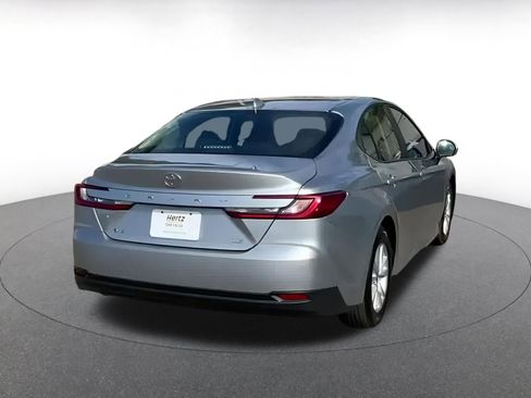 Used 2025 Toyota Camry LE image 10